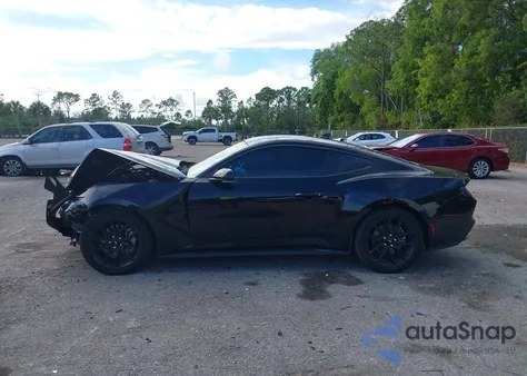 2025 Ford Mustang Ecoboost Fastback from USA, damaged, VIN 1FA6P8TH0S5102853